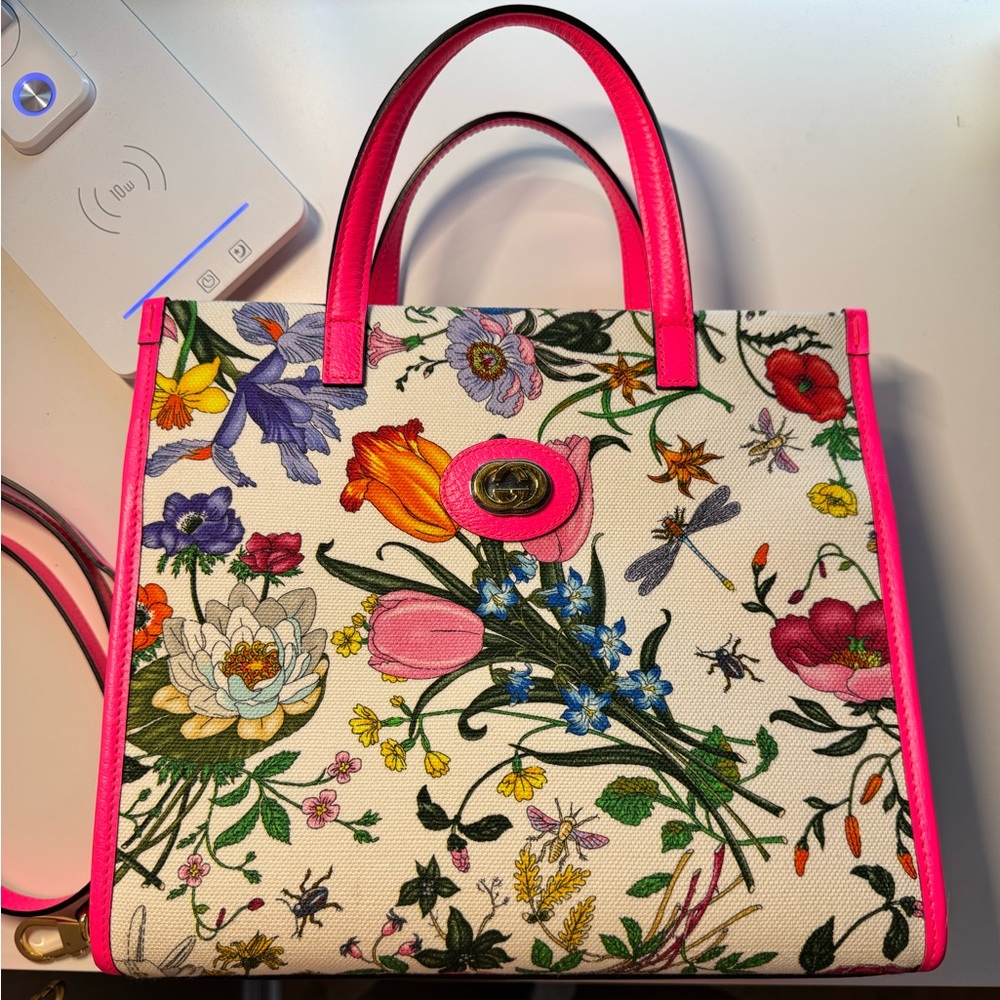 GUCCI - Canvas Medium Flora Tote Fuchsia